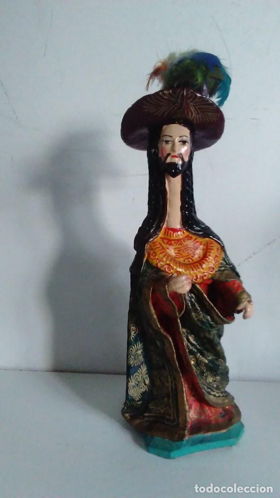 Antig&uuml;edades: Santo cuzque&ntilde;o de cuello largo - Foto 2