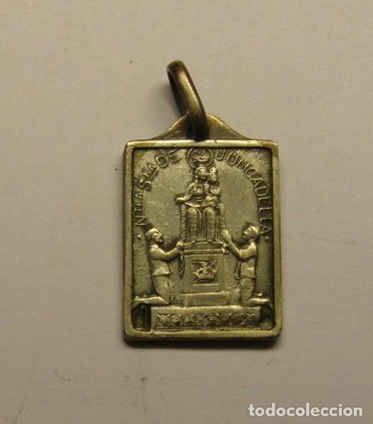 Antig&uuml;edades: Medalla de N&ordf; S&ordf; de Juncadella. n&ordm; 6. - Foto 1