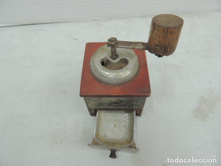 Antiquit&eacute;s: molinillo de cafe muy antiguo ver fotos-hecho por herrero se ve sello