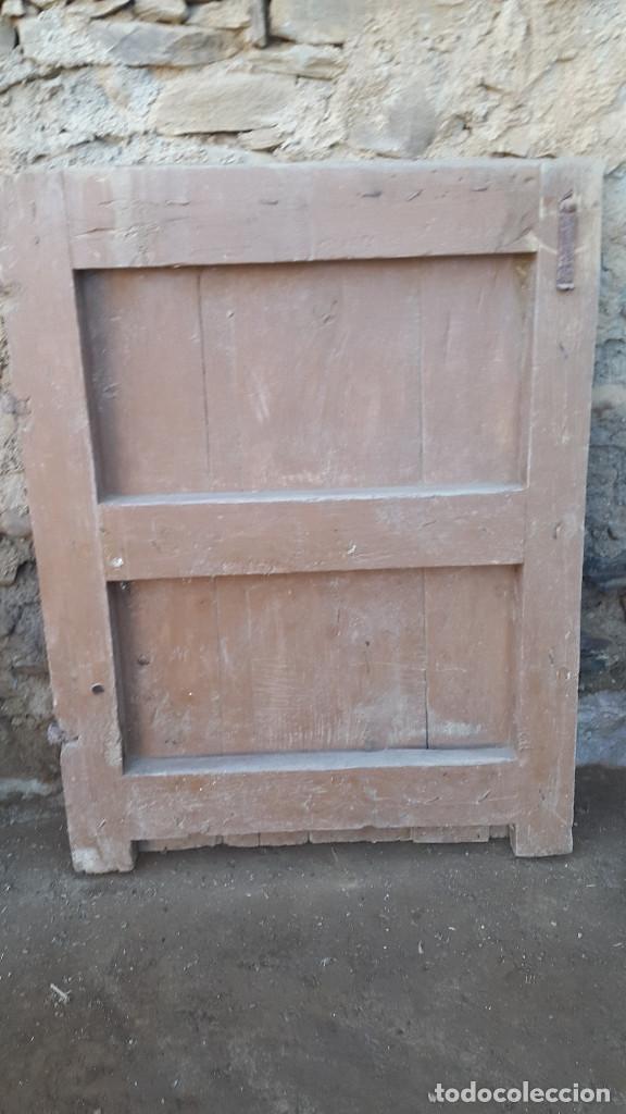Antig&uuml;edades: HOJA SUPERIOR DE UNA PUERTA DE CLAVOS - Foto 2