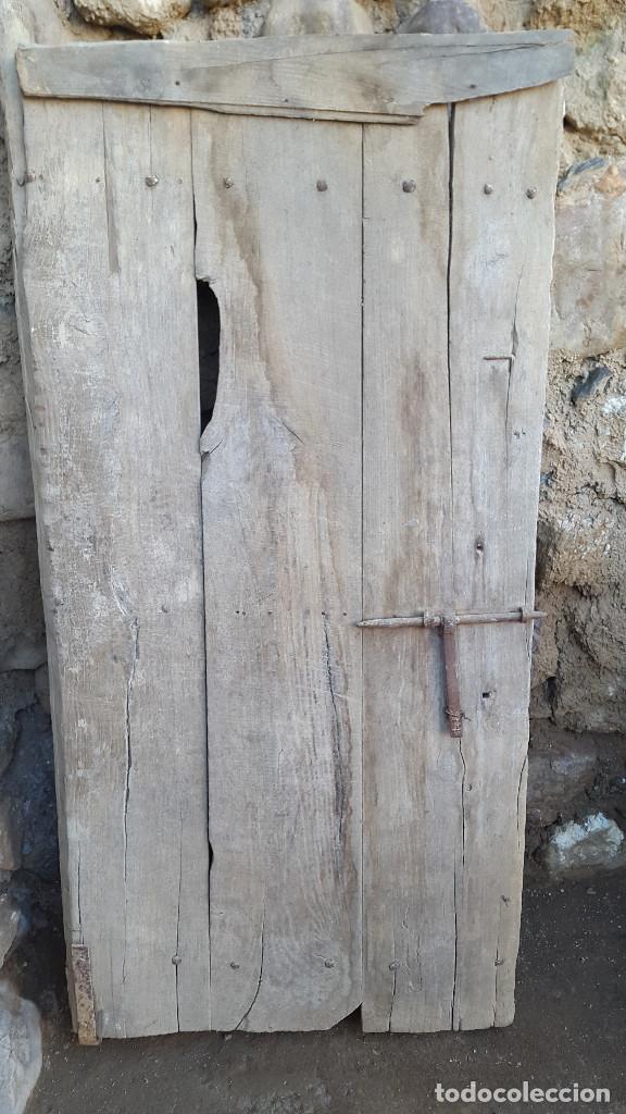 Antig&uuml;edades: PUERTA DE CLAVOS  ANTIGUA - Foto 1