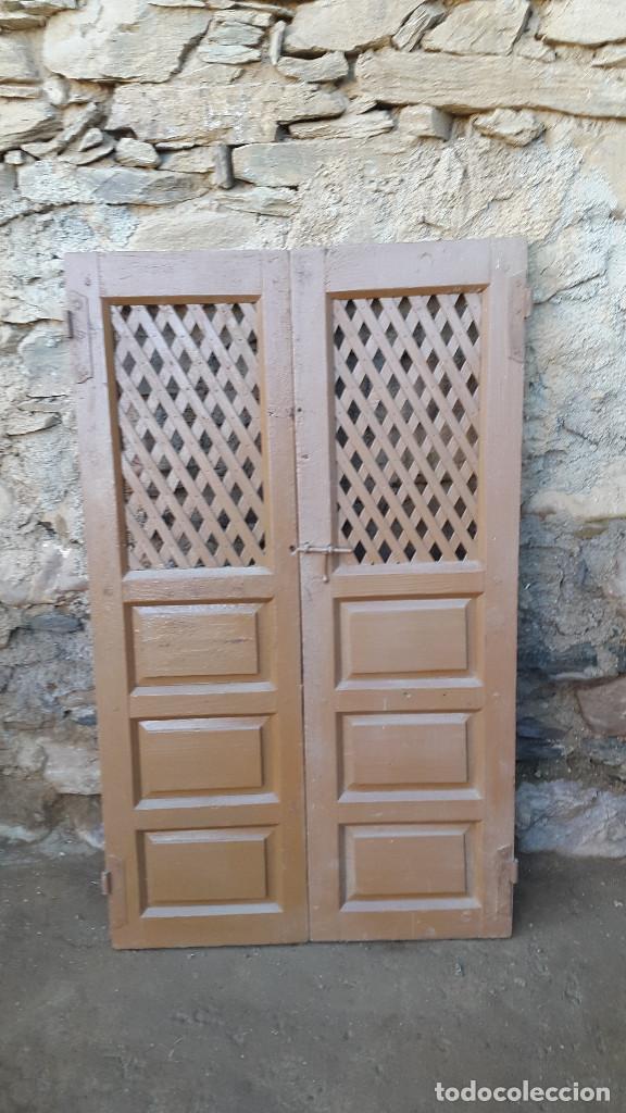 Antig&uuml;edades: PUERTAS DE UNA ALACENA ANTIGUA - Foto 1