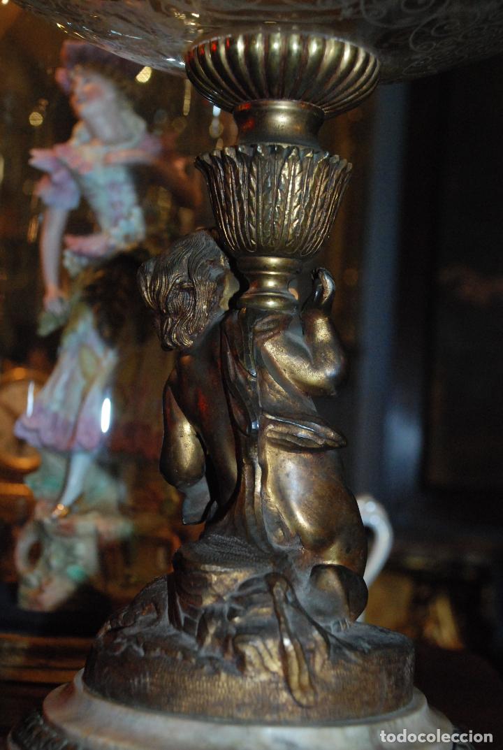 Antig&uuml;edades: ESPECTACULAR CENTRO DE MESA CON FIGURA DE BRONCE Y CRISTAL - Foto 12