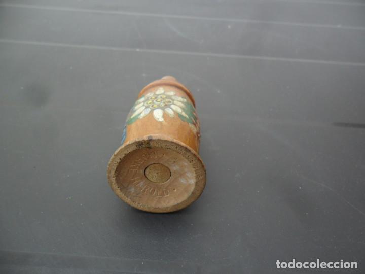 Antig&uuml;edades: SALERO DE MADERA DECORADO - ANTIGUO - Foto 5