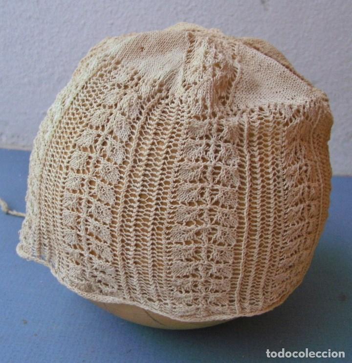 Antig&uuml;edades: antiguo gorro de bebe - de ganchillo - Foto 3