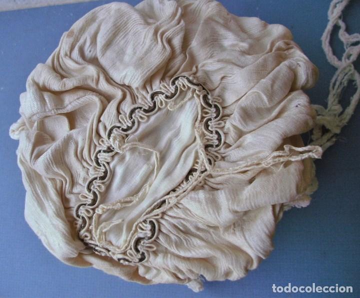Antig&uuml;edades: antiguo gorro de bebe - encaje con interior forrado, para restaurar - Foto 5