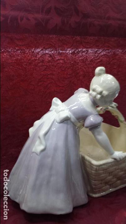 Antig&uuml;edades: NI&Ntilde;A CON CESTO - Foto 3