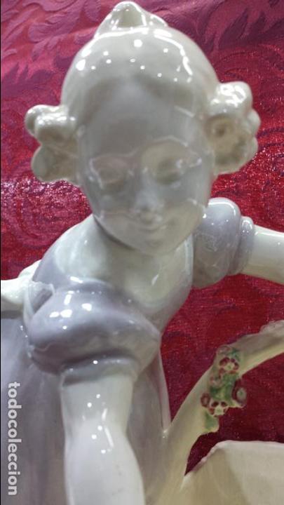 Antig&uuml;edades: NI&Ntilde;A CON CESTO - Foto 6