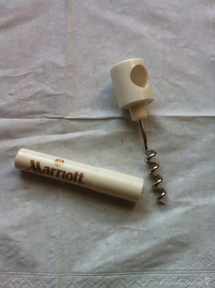 Antig&uuml;edades: Sacacorchos publicidad Marriott - Foto 1