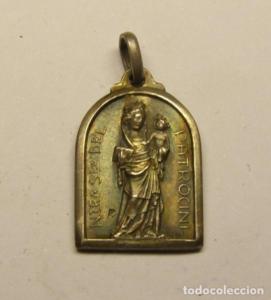 Antig&uuml;edades: Medalla religiosa N&ordf; S&ordf; del Patrocini. - Foto 1