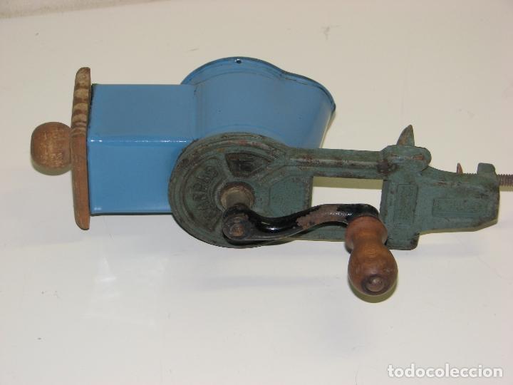 Antig&uuml;edades: ANTIGUO RALLADOR HARRAS - Foto 2