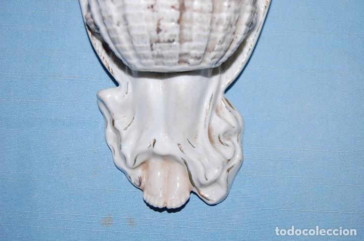 Antig&uuml;edades: BENDITERA EN PORCELANA DE 16CM - Foto 3