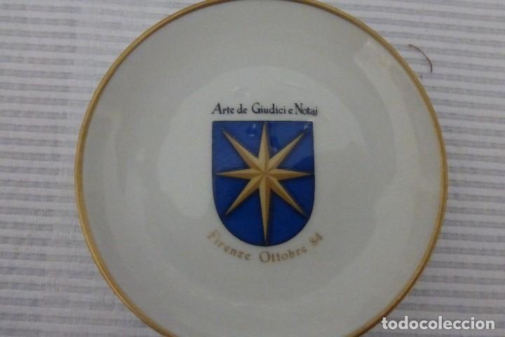 Antig&uuml;edades: PLATILLO DE PORCELANA CAPODIMONTE - Foto 1