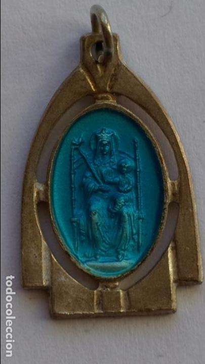 Antig&uuml;edades: Medalla de  virgen sin catalogar de 2,3 x 1,5 cms - Foto 1