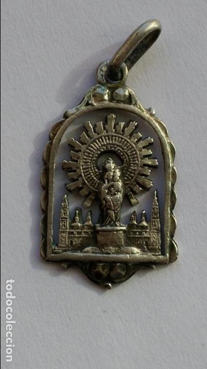 Antig&uuml;edades: Medalla de la virgen del pilar de 2,4 x 1,5 cms - Foto 1