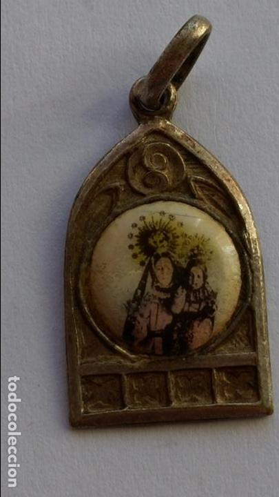 Antig&uuml;edades: Medalla virgen de 2,4 x 1,4 cms - Foto 1