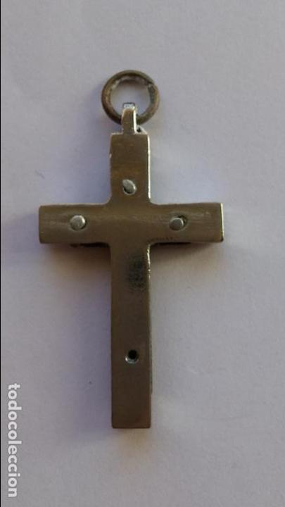 Antig&uuml;edades: Crucifijo de 4 x 2,5 cms. - Foto 2