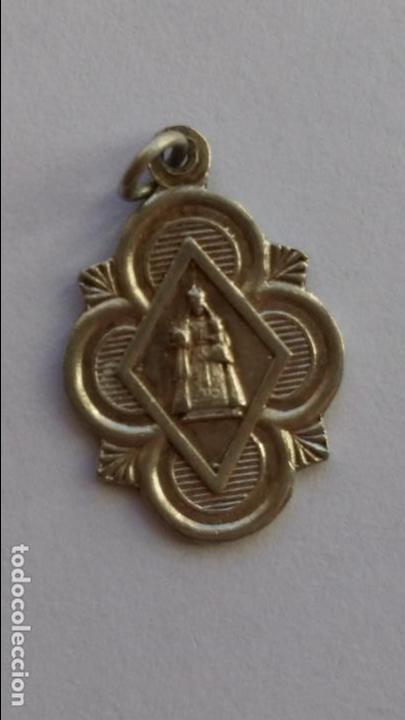 Antig&uuml;edades: medalla de virgen sin catalogar de 1,8 x 1,3 cms - Foto 1