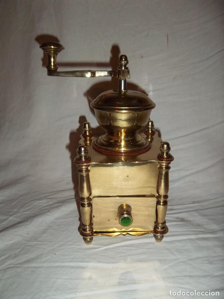 Antiquit&eacute;s: Espectacular molinillo de caf&eacute; de bronce