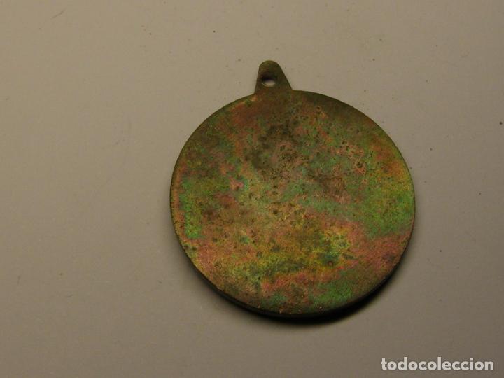 Antig&uuml;edades: Medalla religiosa de &iquest;Lourdes?. - Foto 2