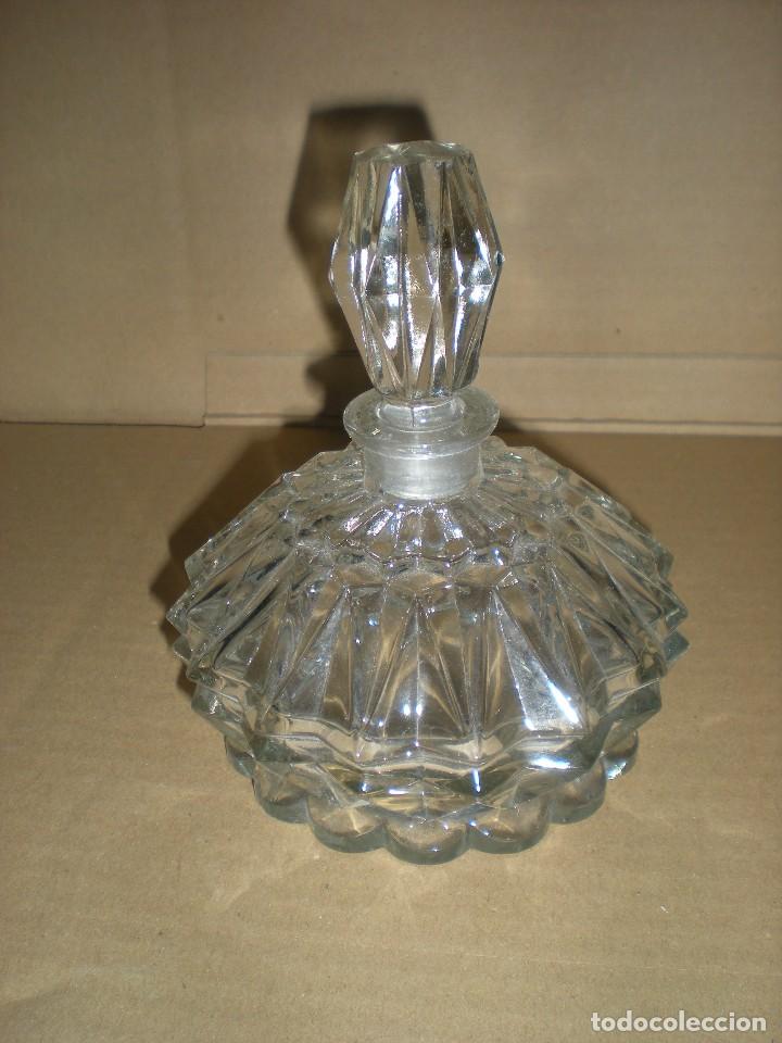 Oggetti Antichi: Tarro de cristal con tap&oacute;n  altura 15cm  dm&aacute;x 12cm