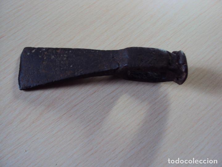 Antig&uuml;edades: MARTILLO HACHA ANTIGUO - Foto 1