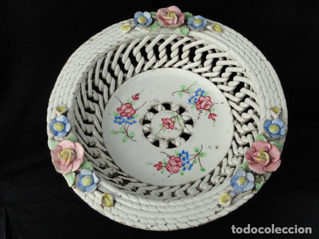 Antig&uuml;edades: BONITO CENTRO DE MESA DE PORCELANA. - Foto 3
