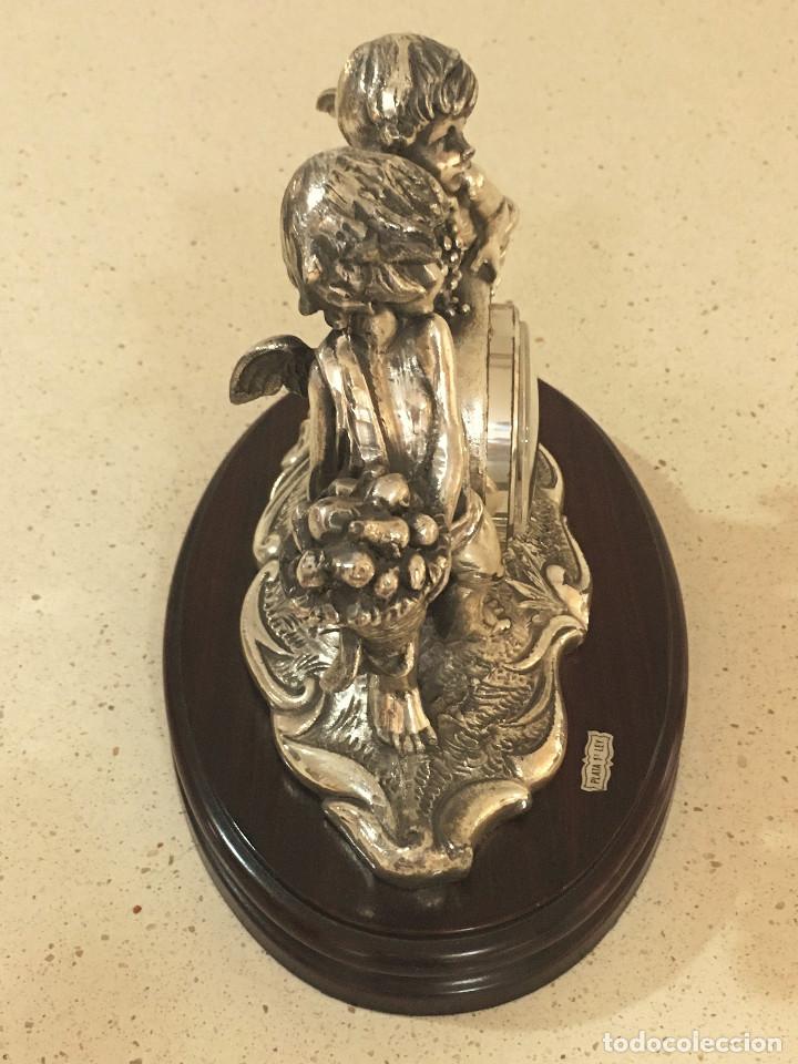 Antig&uuml;edades: RELOJ DE PLATA MACIZA SOBRE BASE DE MADERA - Foto 5