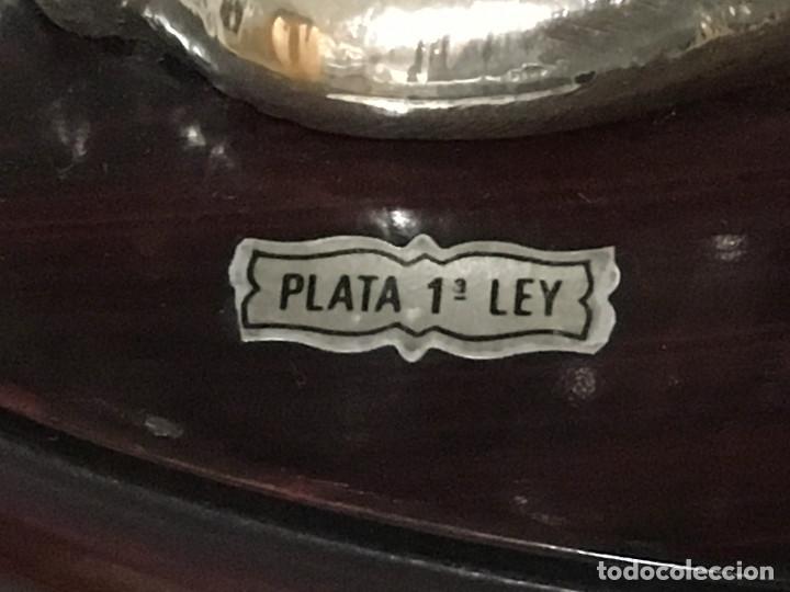 Antig&uuml;edades: RELOJ DE PLATA MACIZA SOBRE BASE DE MADERA - Foto 7