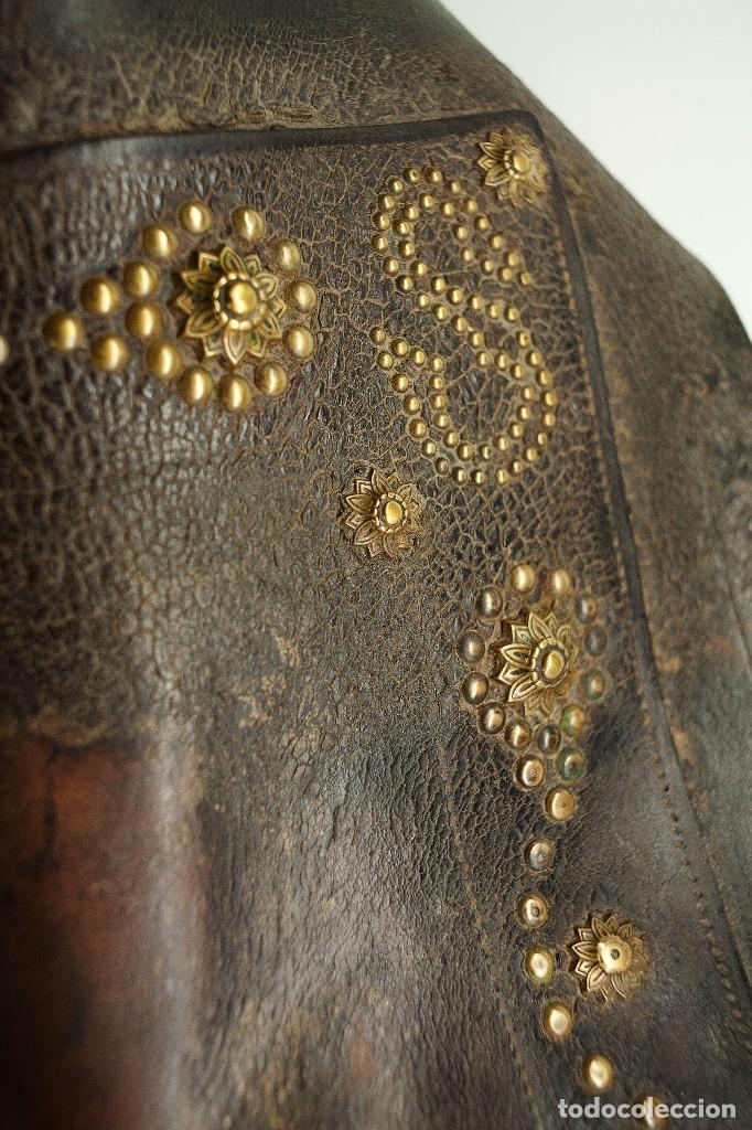 Antig&uuml;edades: Silla de montar y collar&oacute;n antiguo - Foto 5