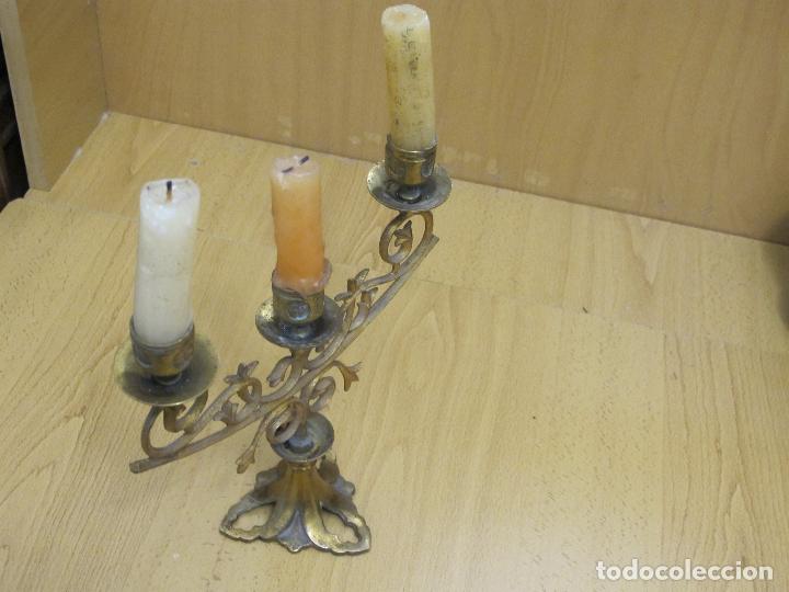 Antig&uuml;edades: CANDELABRO DE BRONCE - Foto 2