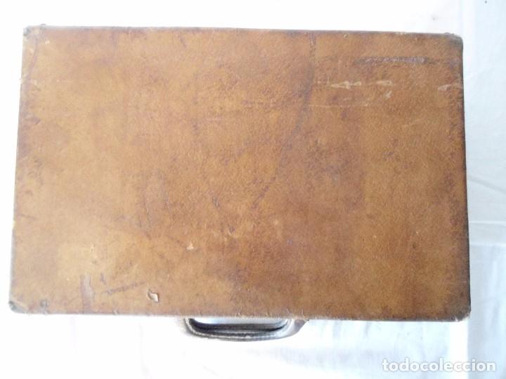Antig&uuml;edades: ANTIGUO MALETIN NECESER - Foto 12