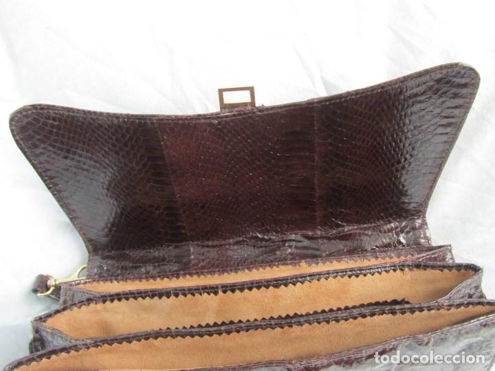 Antig&uuml;edades: Bolso de piel de serpiente - Foto 13