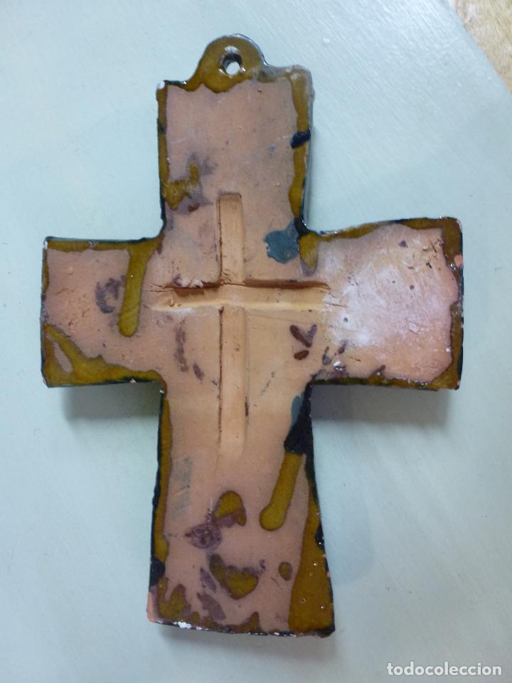 Antig&uuml;edades: crucifijo de cer&aacute;mica - Foto 4