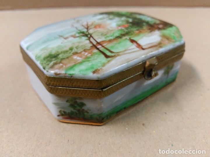 Antig&uuml;edades: Caja de porcelana - Foto 5