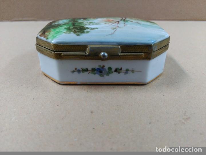 Antig&uuml;edades: Caja de porcelana - Foto 8