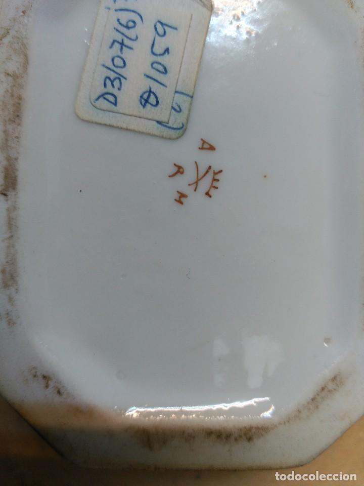 Antig&uuml;edades: Caja de porcelana - Foto 13