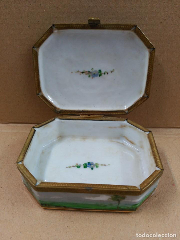 Antig&uuml;edades: Caja de porcelana - Foto 14