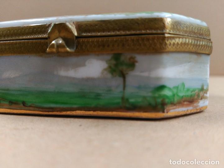 Antig&uuml;edades: Caja de porcelana - Foto 24