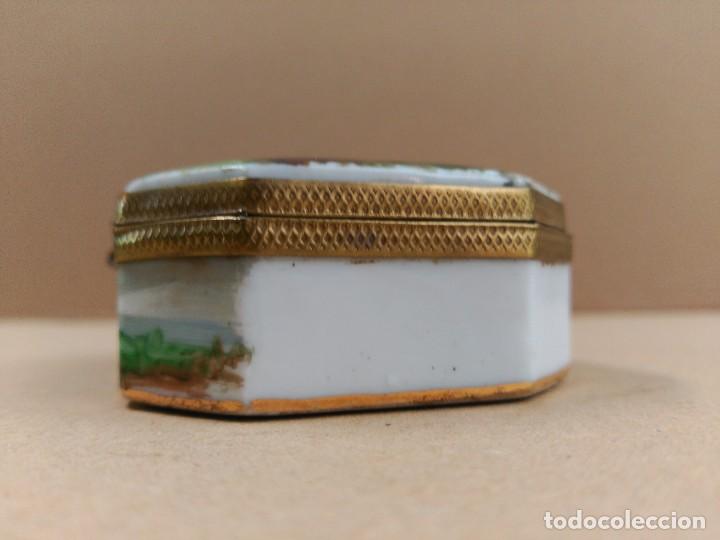 Antig&uuml;edades: Caja de porcelana - Foto 26