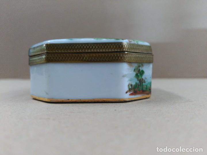 Antig&uuml;edades: Caja de porcelana - Foto 28