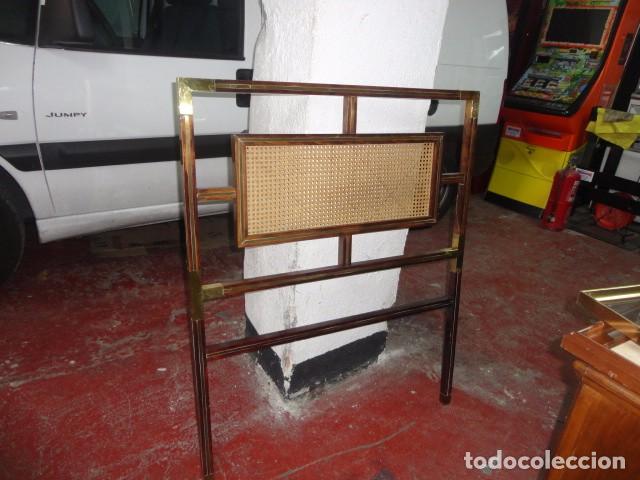 Antiques: Cabecero de 95 cm. madera, laton y rejilla -altura 115 cm.