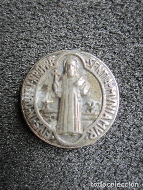 Antig&uuml;edades: ANTIGUA MEDALLA RELIGIOSA. - Foto 1