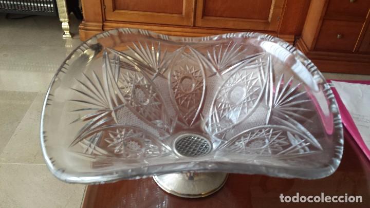 Antig&uuml;edades: antiguo centro de mesa en cristal tallado - Foto 2