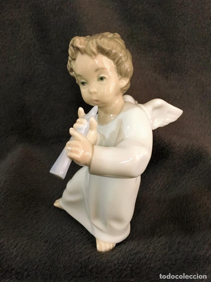 Antig&uuml;edades: ANGEL FLAUTISTA DE LLADR&Oacute; - Foto 1