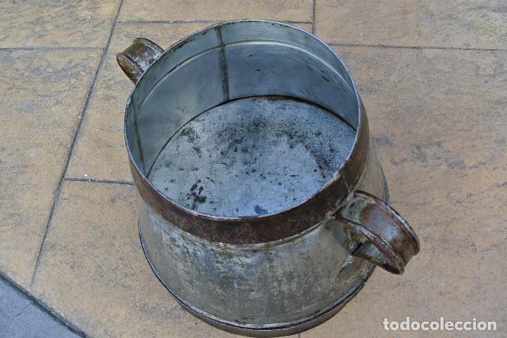 Antig&uuml;edades: ANTIGUA CALDERA CON ASAS - Foto 3