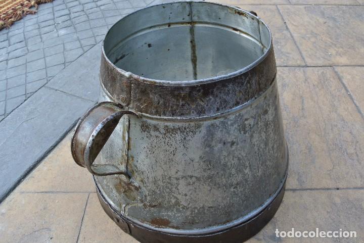 Antig&uuml;edades: ANTIGUA CALDERA CON ASAS - Foto 4