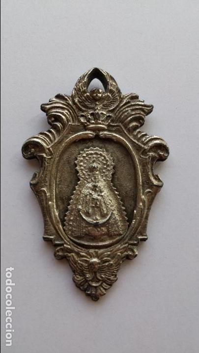 Antig&uuml;edades: Medalla ,de virgen sin catalogar de 5,7 x 3,7 cms - Foto 1