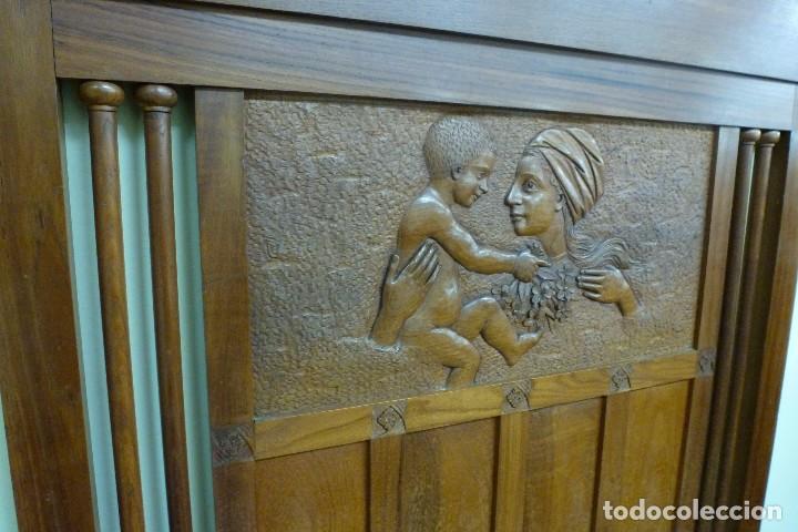 Antig&uuml;edades: CAMA DE MADERA DE CASTA&Ntilde;O , ESTILO INDIANO - Foto 1