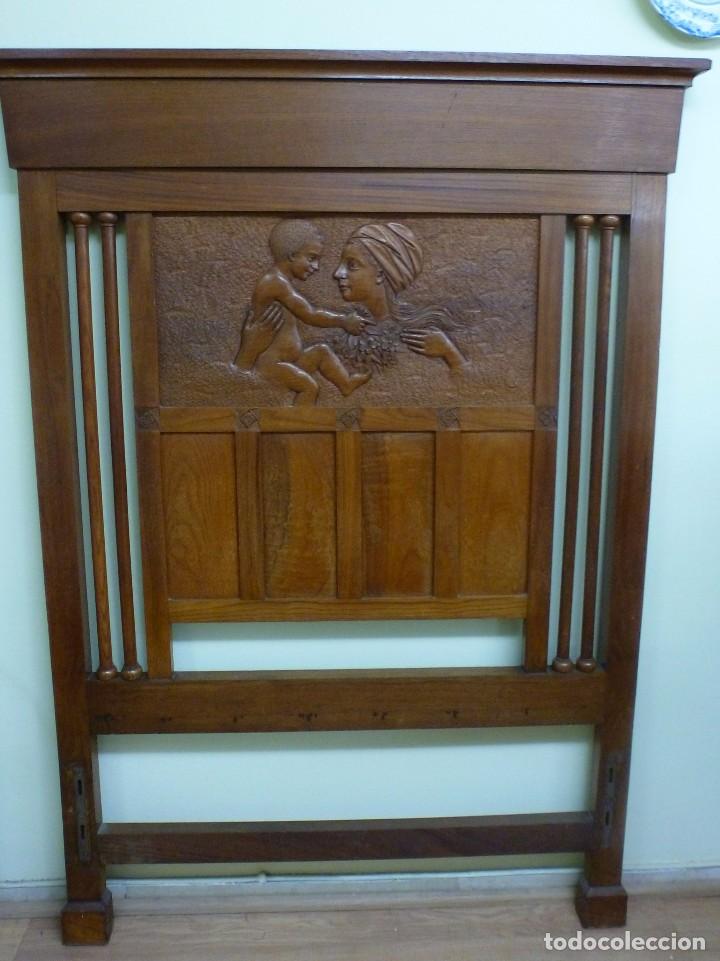 Antig&uuml;edades: CAMA DE MADERA DE CASTA&Ntilde;O , ESTILO INDIANO - Foto 2